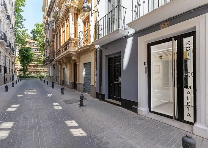 Granaxperience La Maleta Granada